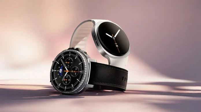 Ilustrasi smartwatch terbaik untuk Android 2026 di pergelangan tangan (Photo: Samsung, Google)